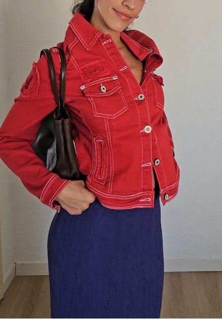 Chaqueta vaquera roja corta